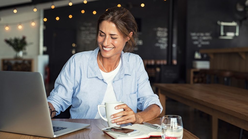 Small business owner using the best email marketing tool